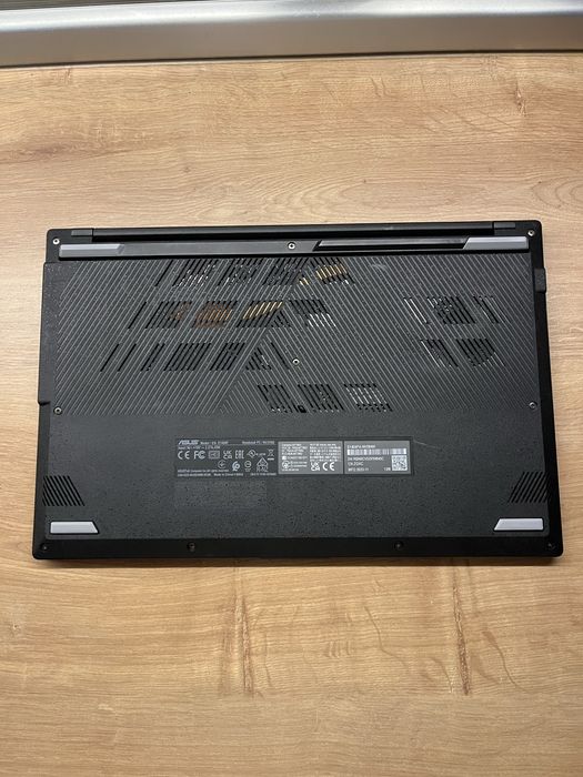 Laptop ASUS Vivobook Go Ryzen 3 7320U 8GB RAM 256GB SSD
