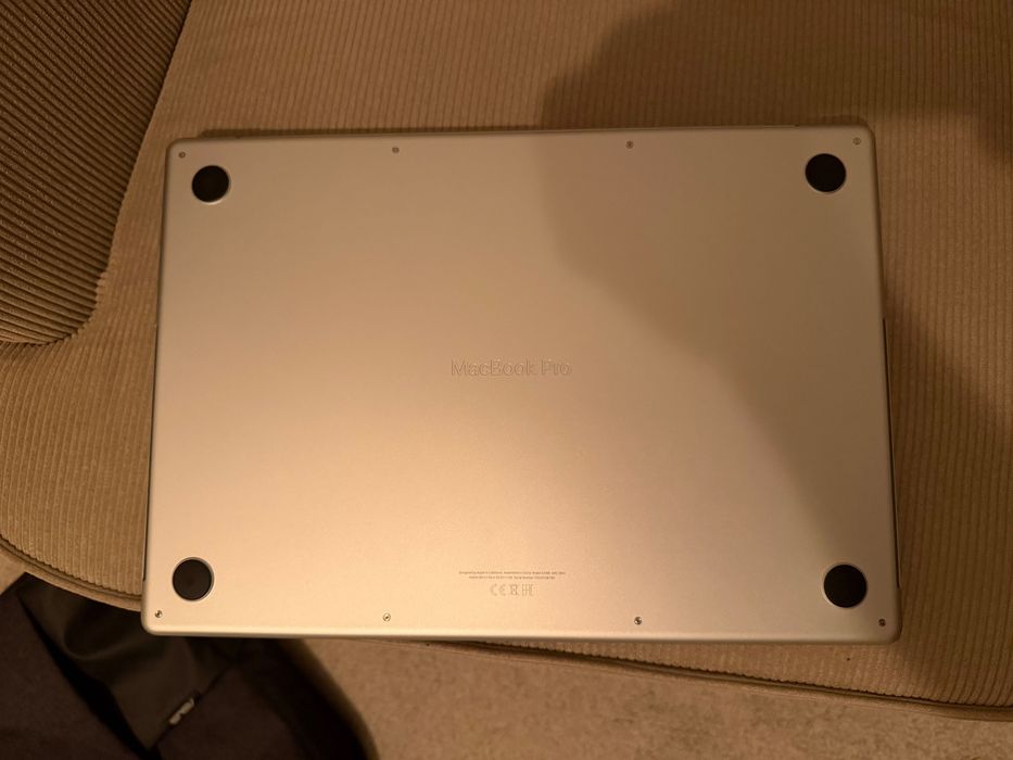 Macbook Pro 16 M1 Pro 16GB 1TB tastatură RO
