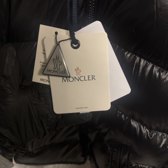 Vand geaca Moncler