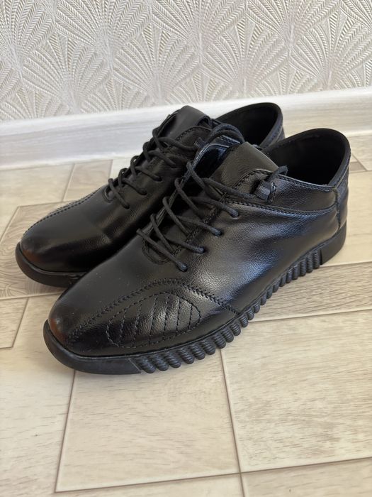 Продам обувь в хорошем состоянии