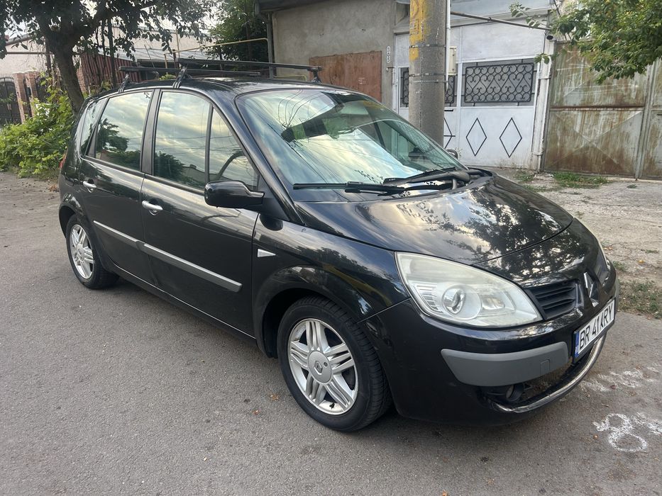 RENAULT Scenic