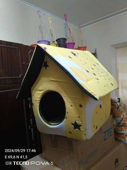 Продается домик для кошки в хорошем качестве и отличном состоянии