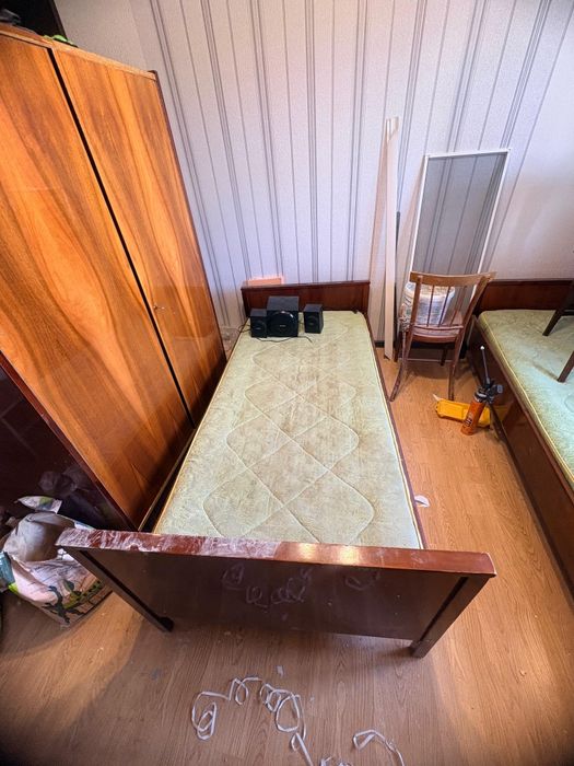 мебель деревянная,полированная