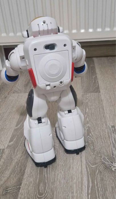 Astronautul Charlie Robotel