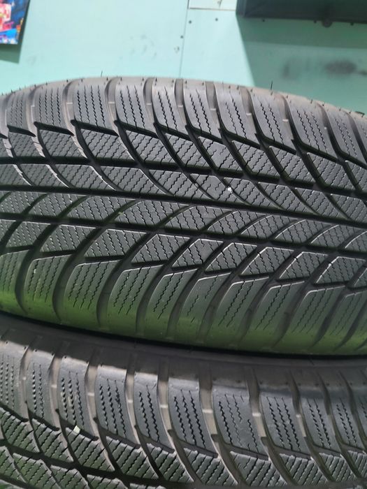 4 бр зимни 205/60/17 Bridgestone