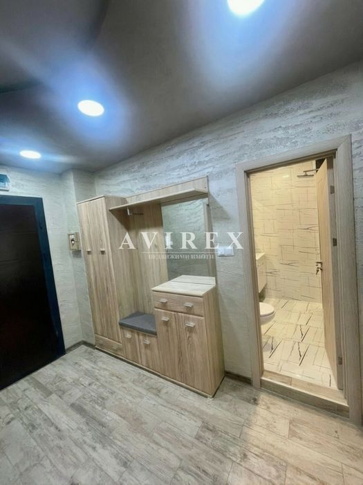 Дава се под наем Двустаен апартамент в Пловдив, Кючук Париж - 70 кв.м за 498.27 € - Снимка #2