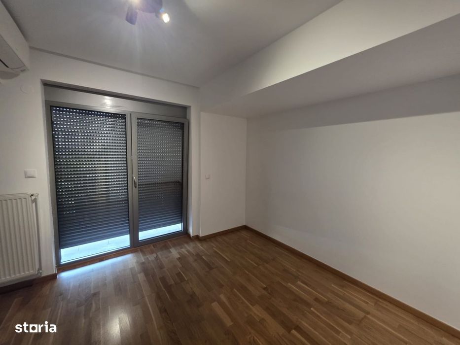 Baneasa Green Lake Complex Apartament 4 Camere  Loc Parcare Si Boxa