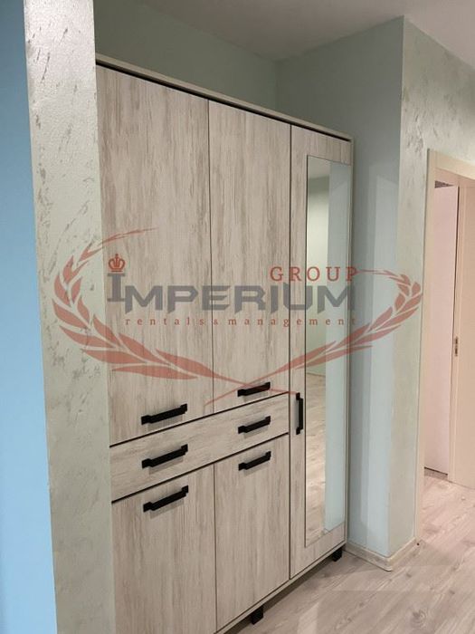 Дава се под наем Тристаен апартамент в Варна, Бриз - 165 кв.м за 1224 € - Снимка #4