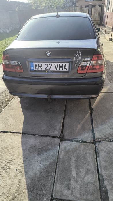 Vând BMW 320 D  facelift