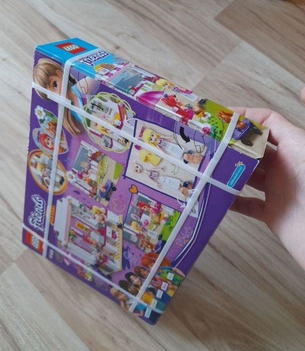 LEGO Friends  nou sigilat - Cafeneaua parcului Heartlake City 41426