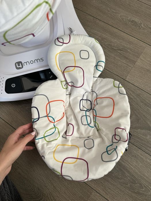 Електрическа бебешка люлка mamaRoo 4.0 Multi-color plush