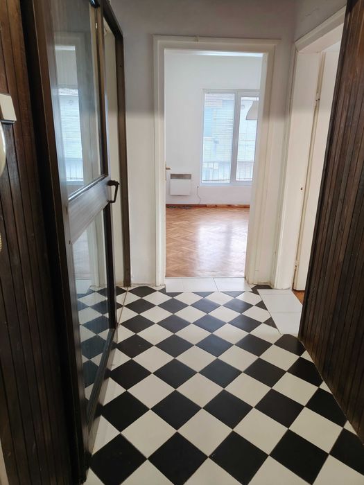 Оборище, ул.Мърфи, тристаен, необзаведен под наем