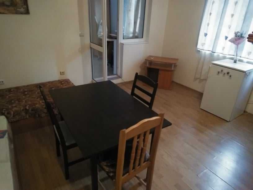 Дава се под наем Двустаен апартамент в Бургас, Възраждане - 55 кв.м за 175 € - Снимка #7