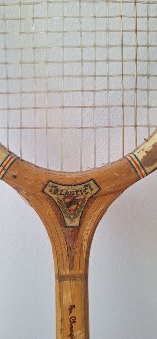 Ретро винтич дървена тенис ракета Artis
