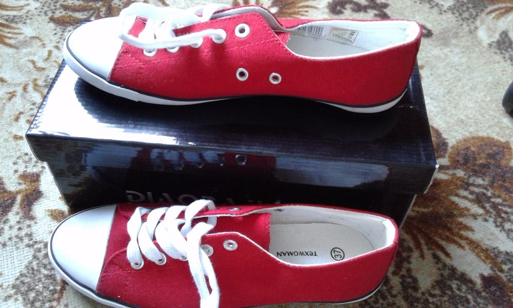 Продавам дамски обувки