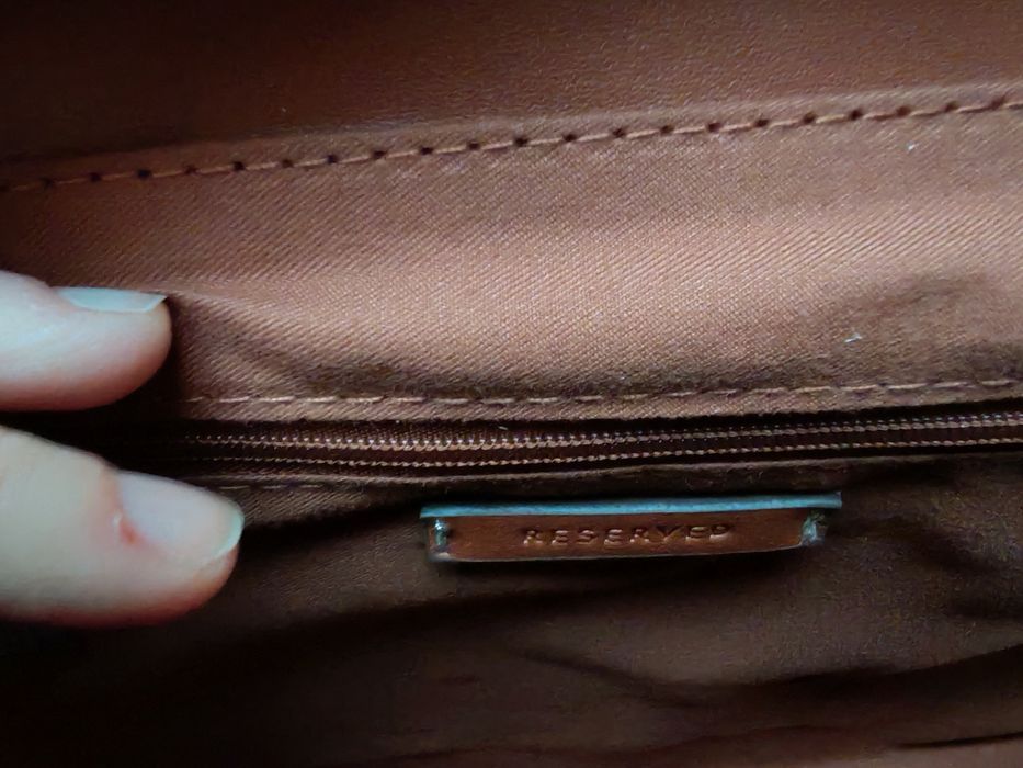 НОВА кожена чанта през рамо RESERVED