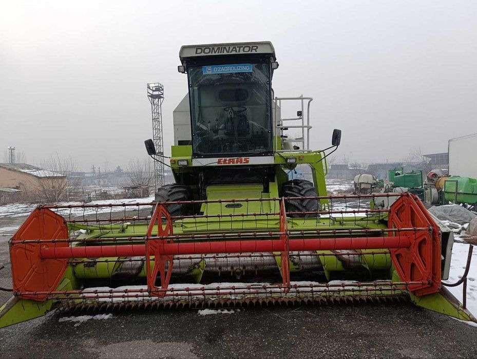Зерноуборочный комбайн / ДОН