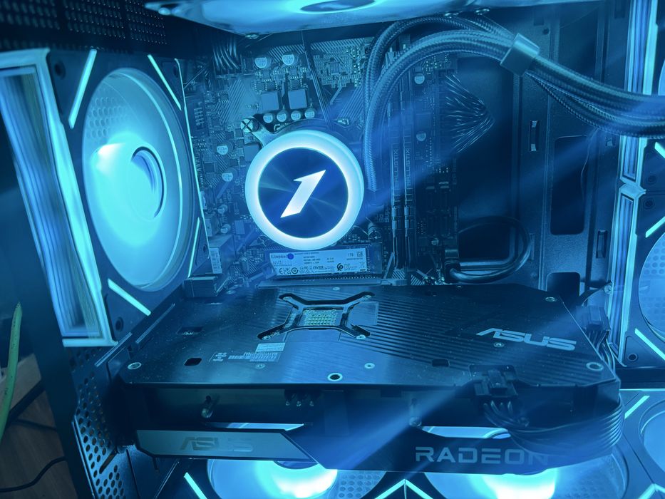 PC Gaming i5 + RX 6600 XT / 16GB RAM / SSD 1TB