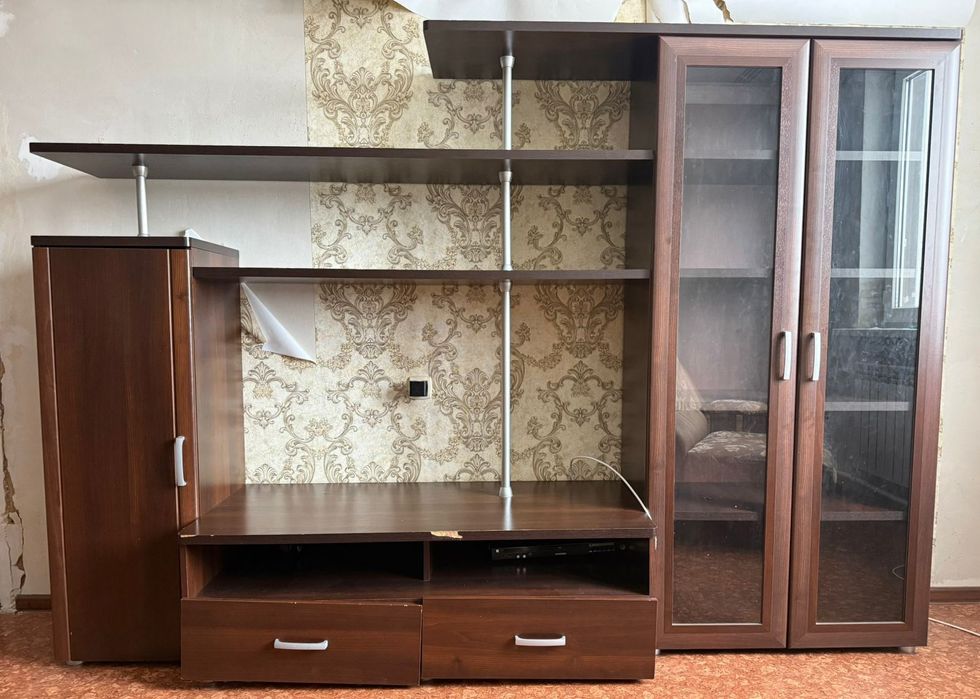 Шкаф для гостинной.