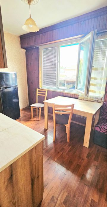 Продава се Тристаен апартамент в Ботевград - 80 кв.м за 1563 €/кв.м - Снимка #2