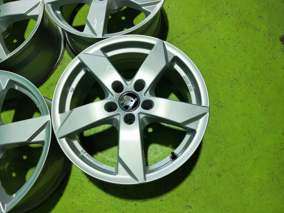 17 5x112 Skoda лети джанти 5х112 шкода
