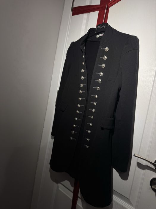 Модерна  горница с интересен дизайн