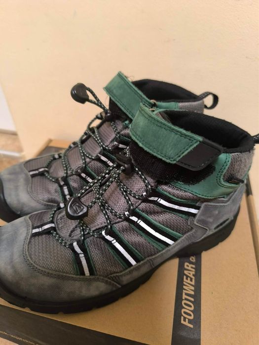 Детски обувки KEEN - EU 38