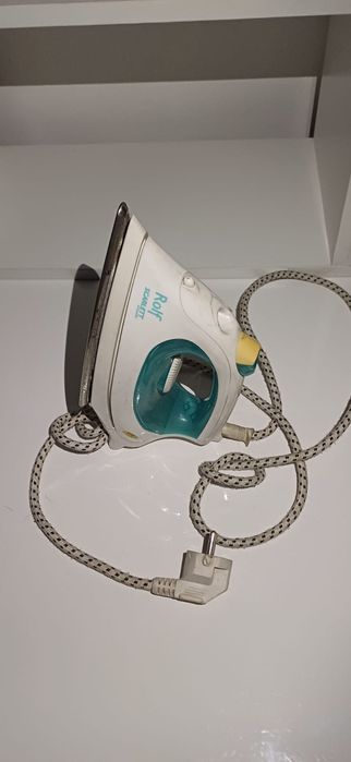 Утюг Scarlett Rolf