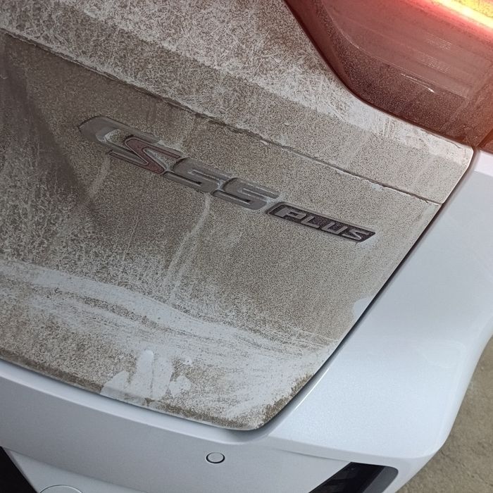 Продам задный бампер