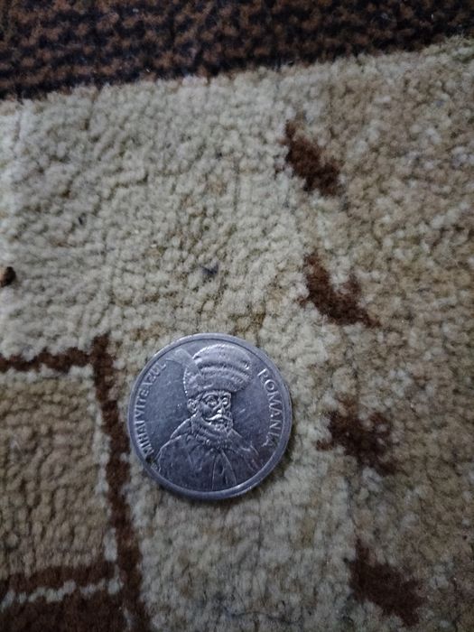 Vând moneda 100 lei an 1994