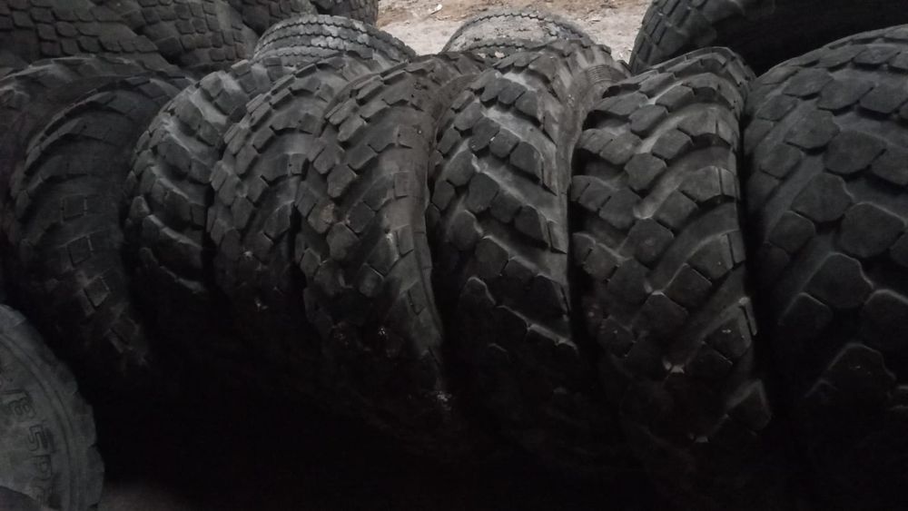 Продам шины  от Газ 66. Шишига