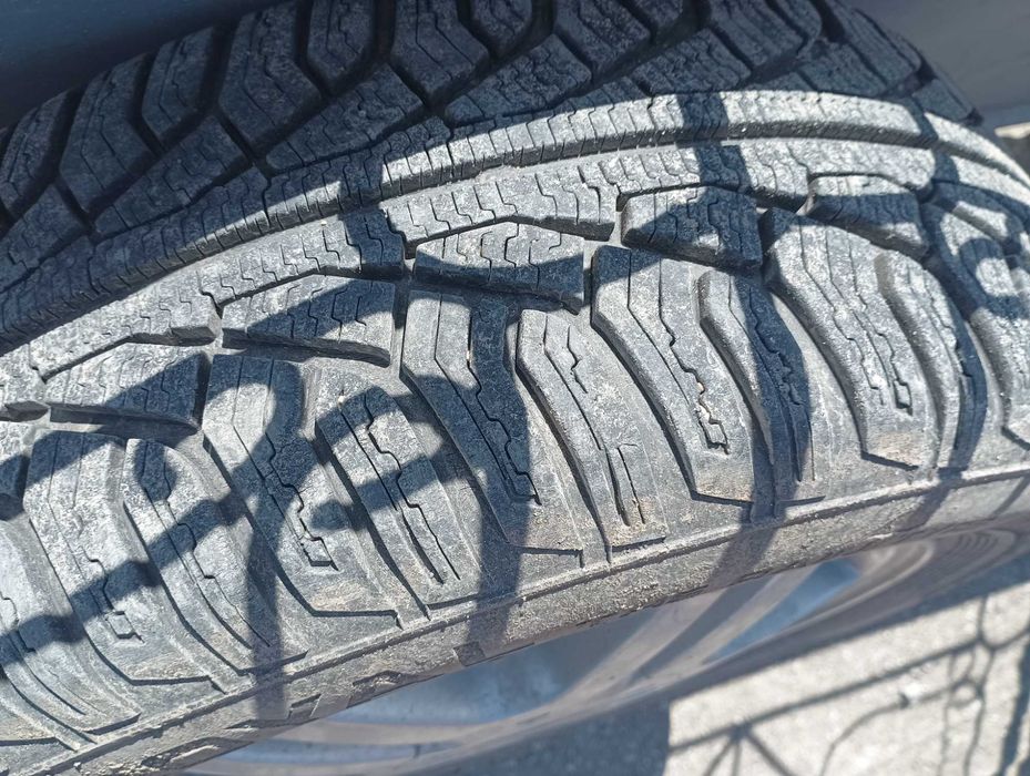 Гуми+джанти 15 цола за Форд