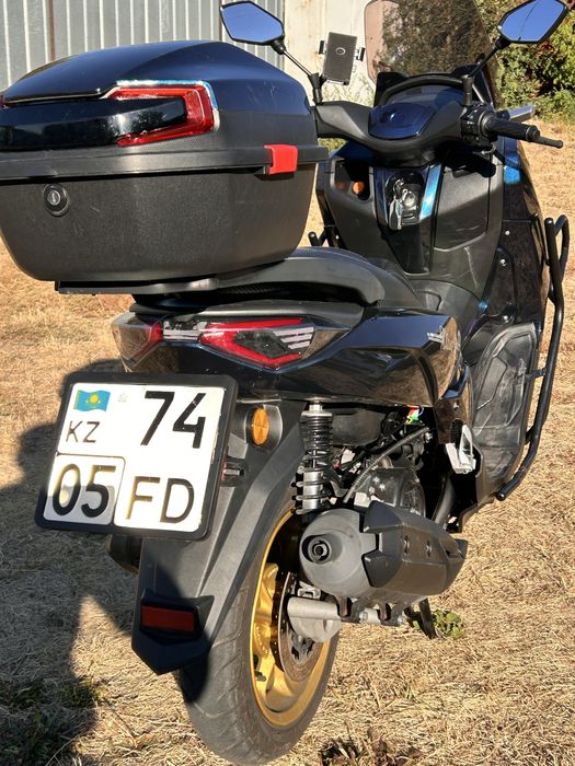 Скутер z max 180cc
