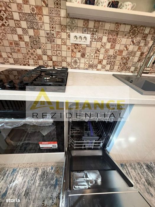 2 Minute De Metrou - 3 Camere De Inchiriat - Renovat - Piata Muncii