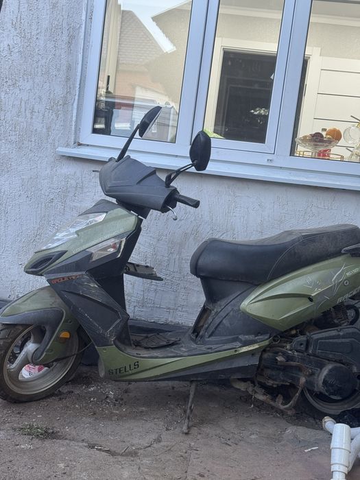 Продам скутер на запчасти
