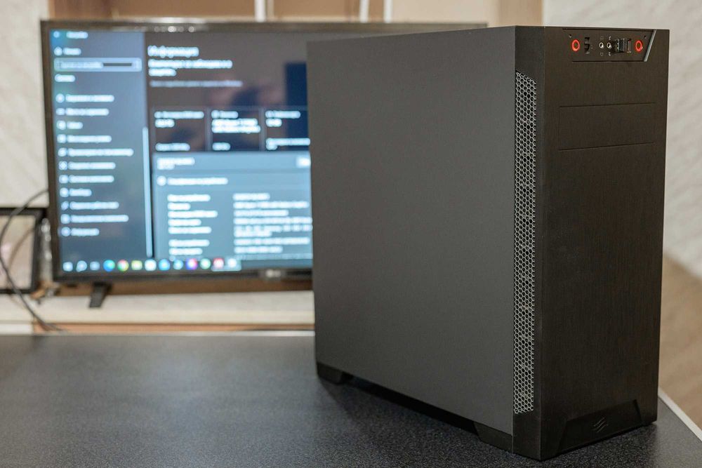 8-ядрен компютър, MSI Х570, 32 GB