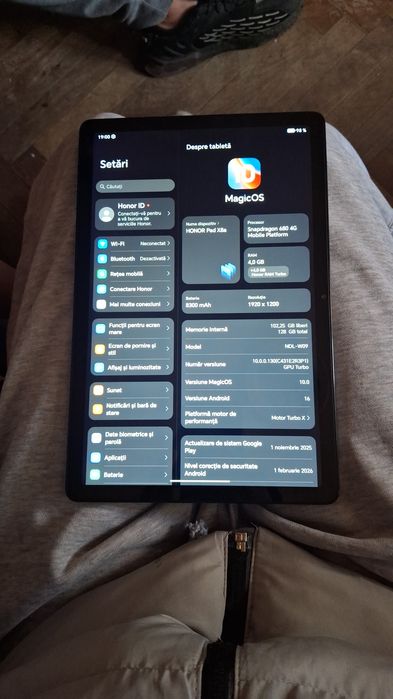 Vand tableta hnor 8a noua fara zgarieturi