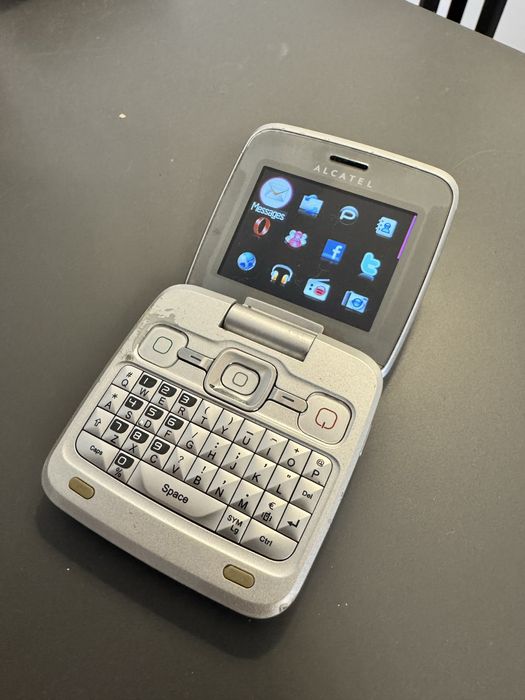 Telefon Mobil Alcatel OT-808 model Rar