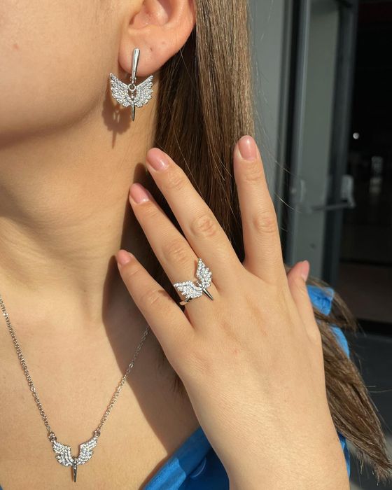 Серебро продам подарки,