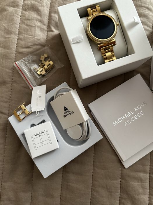 Смарт часы Michael Kors