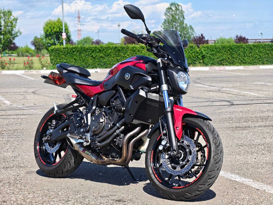 Yamaha MT07 - ABS - Lava RED