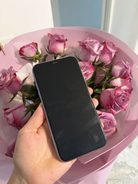 Продам Айфон 11 128gb