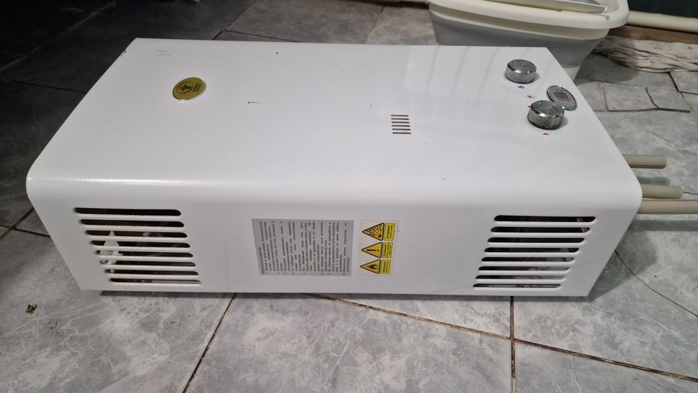 Аристон газовый настенный