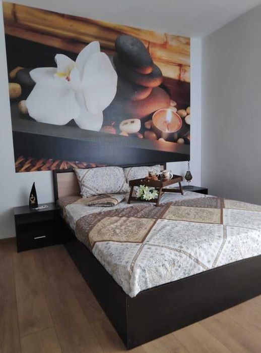 Дава се под наем Тристаен апартамент в Варна, Централна поща - 97 кв.м за 765 € - Снимка #1