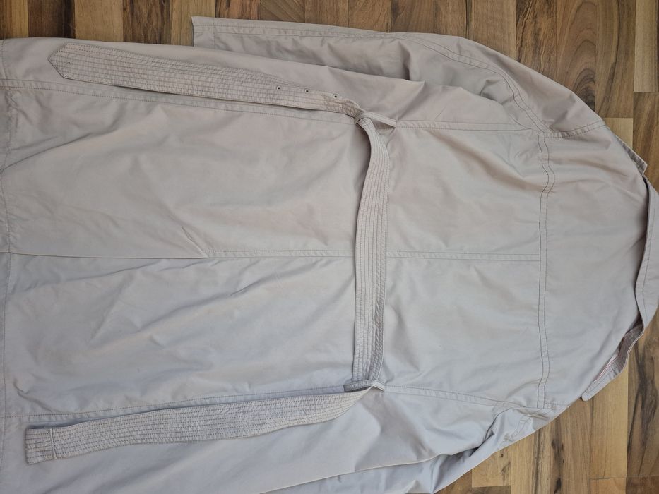 Trench Benetton mărimea 50