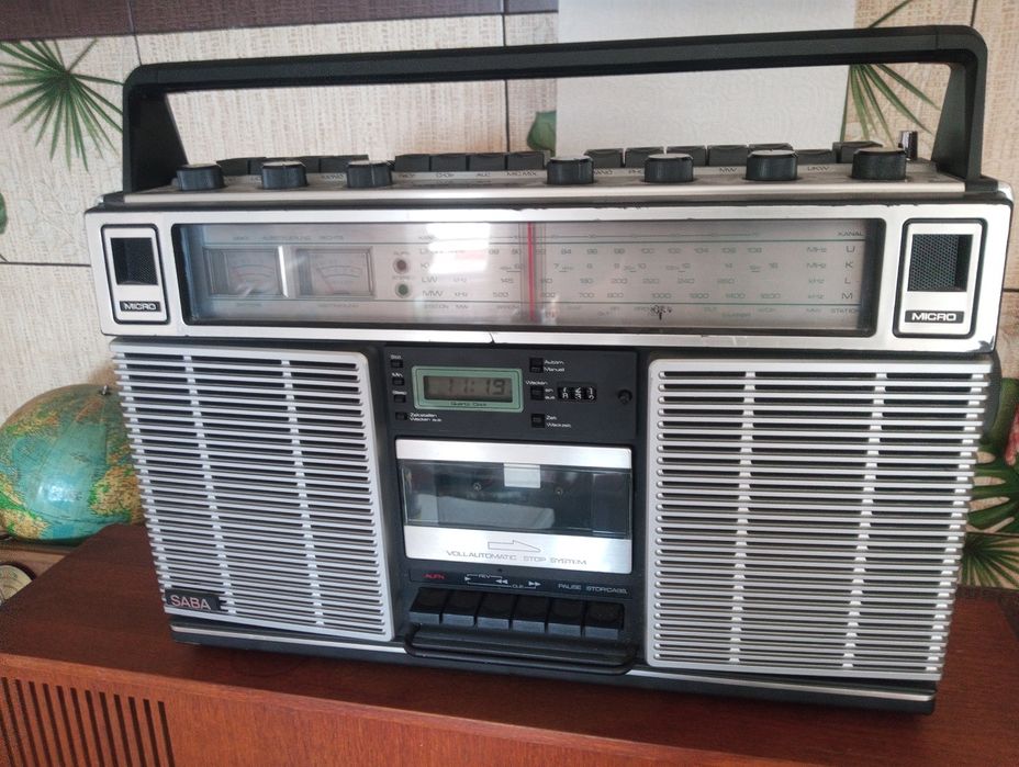 Radiocasetofon Saba