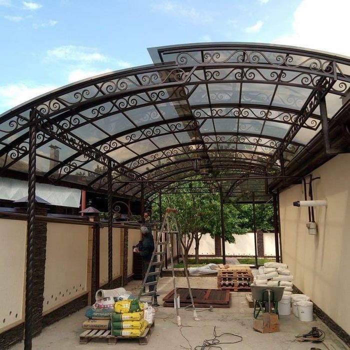 Навес  кв20000тг, ворота250000,