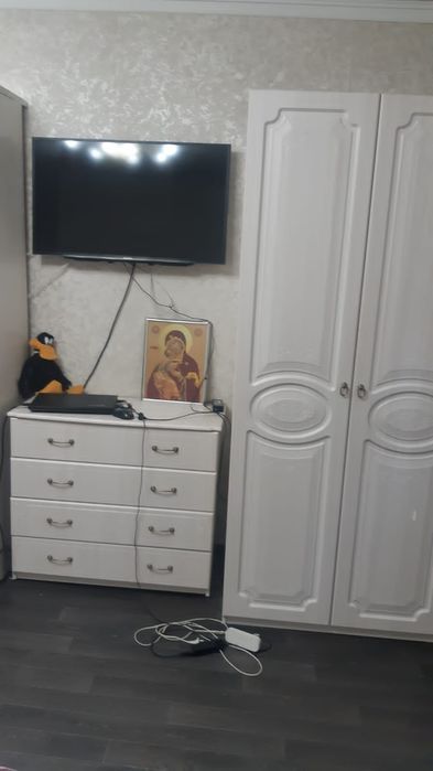 Продам спальный гарнитур