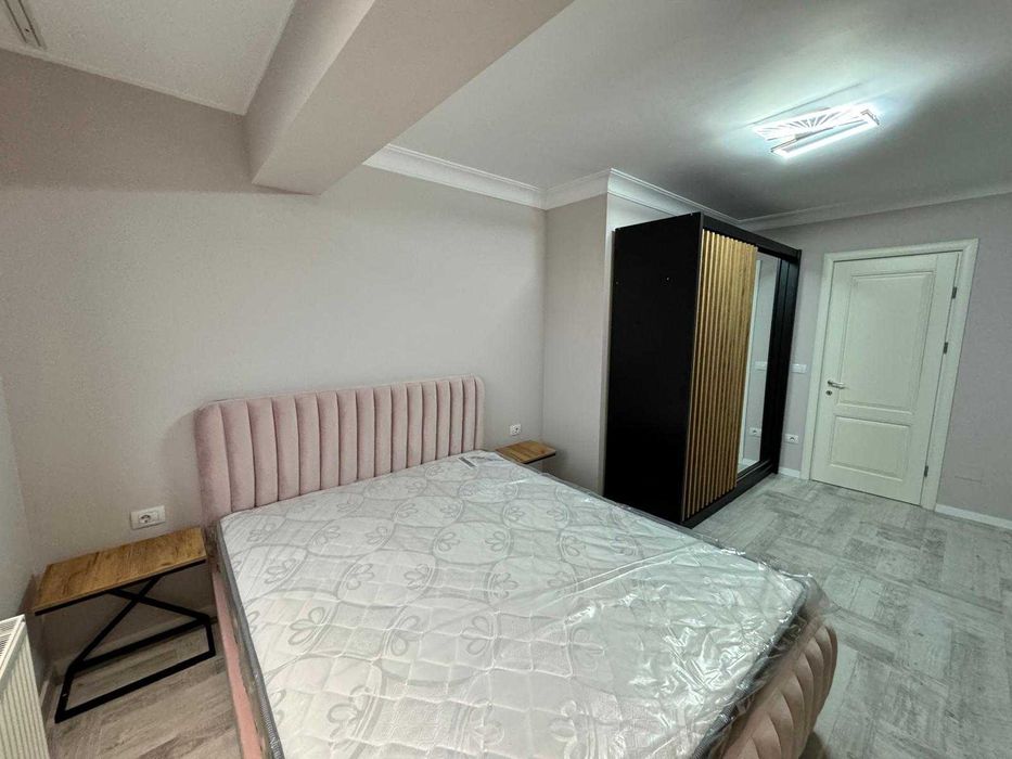 Apartament, 3 camere, decomandat, mobilat si utilat, parcare, boxa