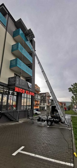 Inchiriez lift exterior ridicare materiale
